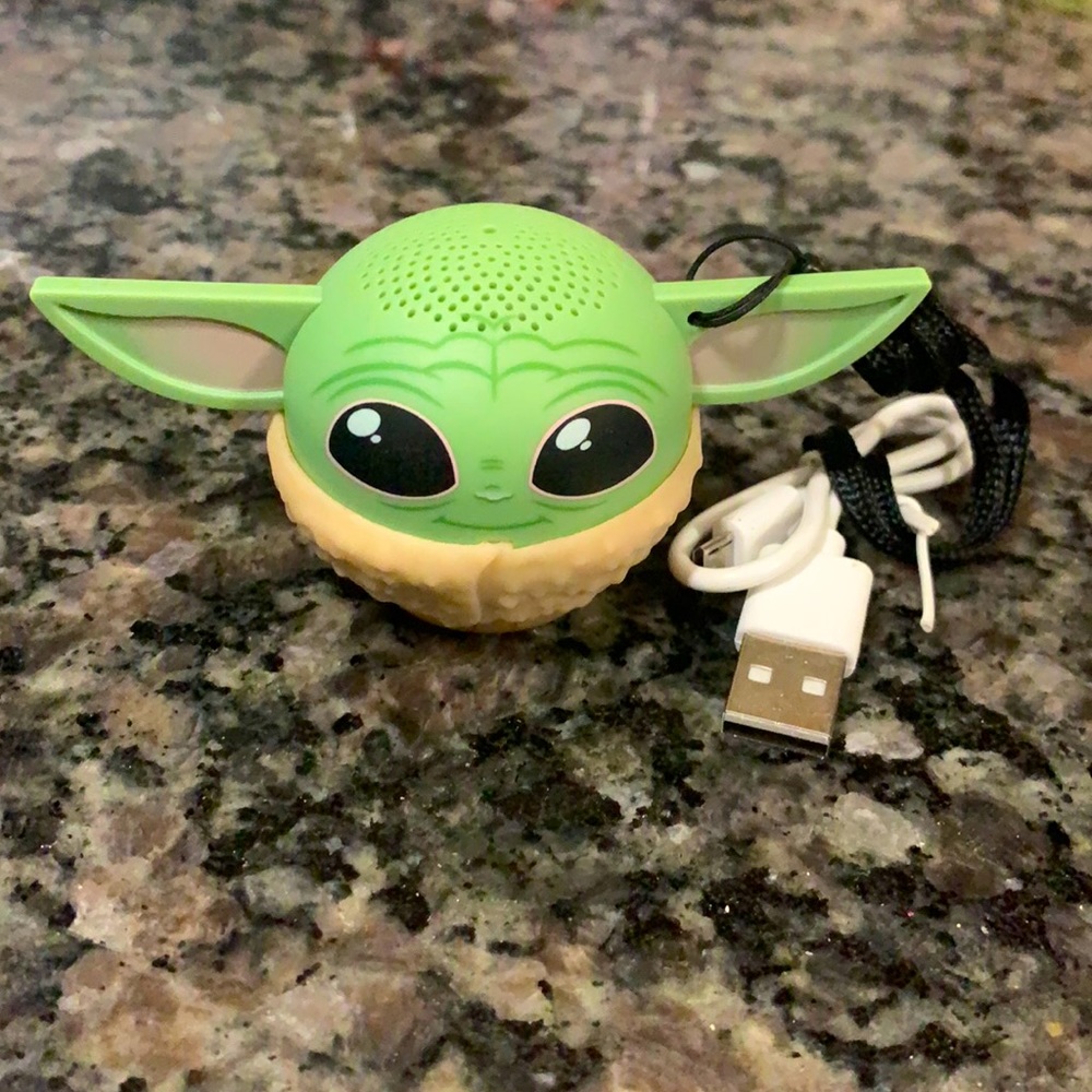 Baby yoda bitty boomer mini speaker